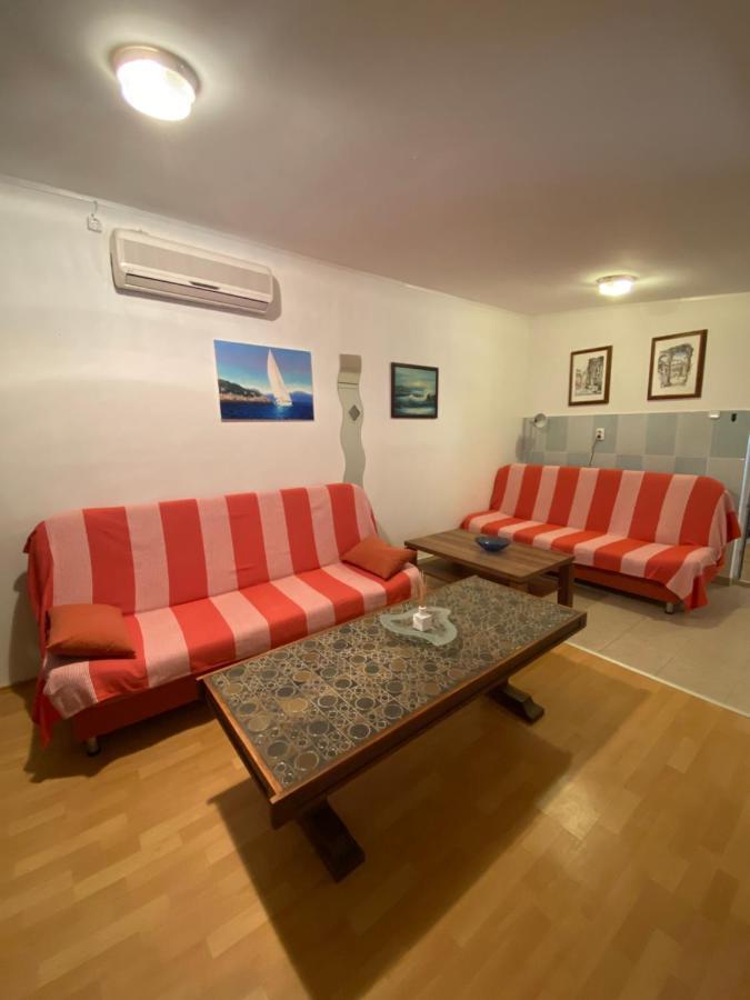 Apartman Tomislav Apartamento Galižana Exterior foto
